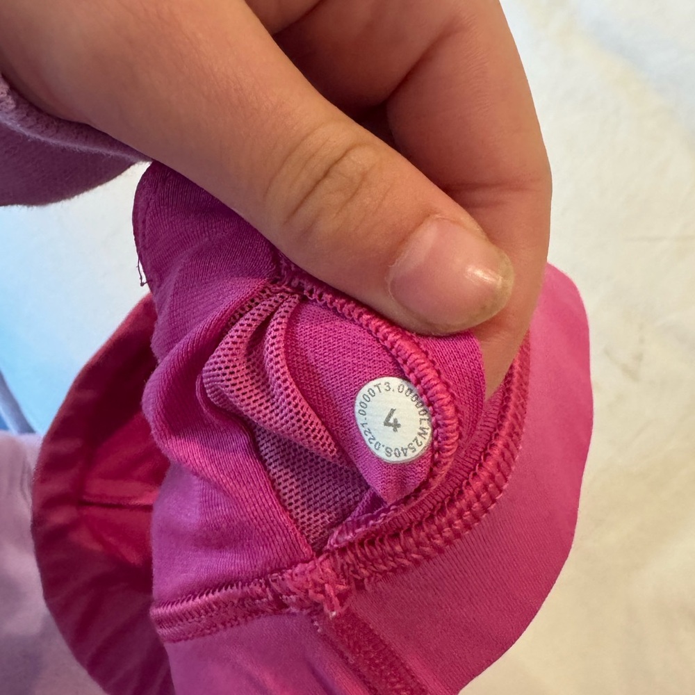 Lululemon Women's Strappy Low-Impact Sports Bra in Fuchsia - Picture 5 of 5